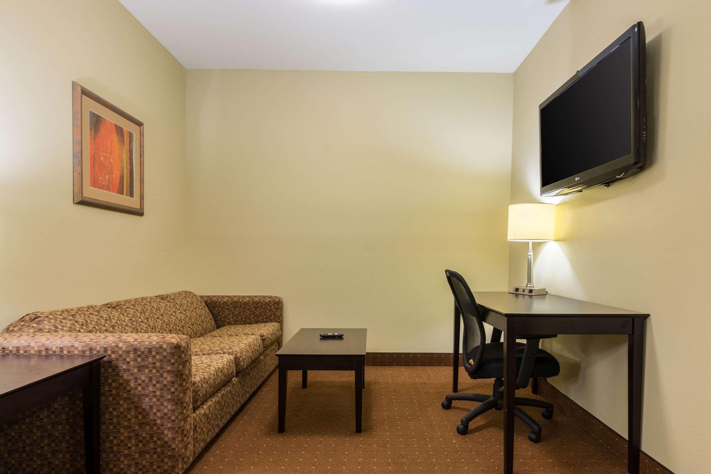 Comfort Inn & Suites Scott-West Lafayette Екстер'єр фото