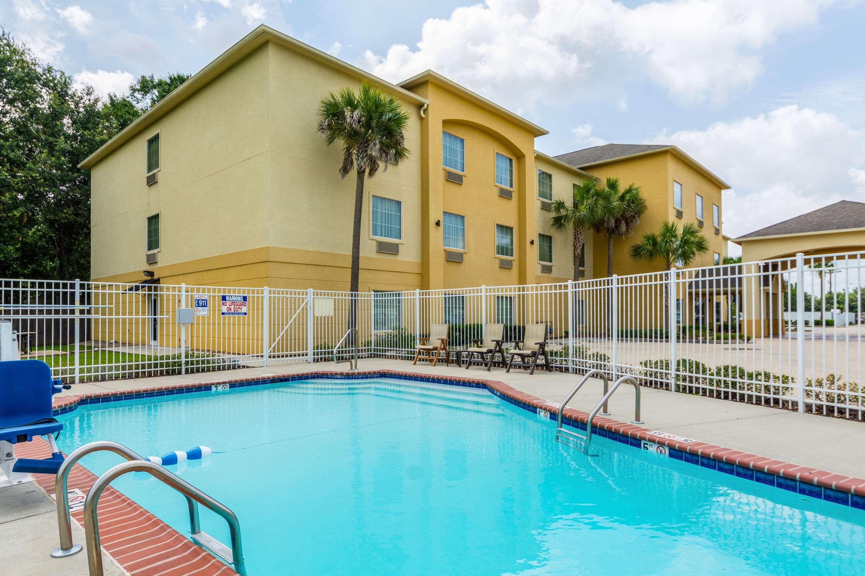 Comfort Inn & Suites Scott-West Lafayette Екстер'єр фото